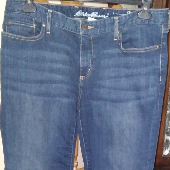 Eddie Bauer, Comfortable Jeans, Size - 14 - Picture 3 of 3